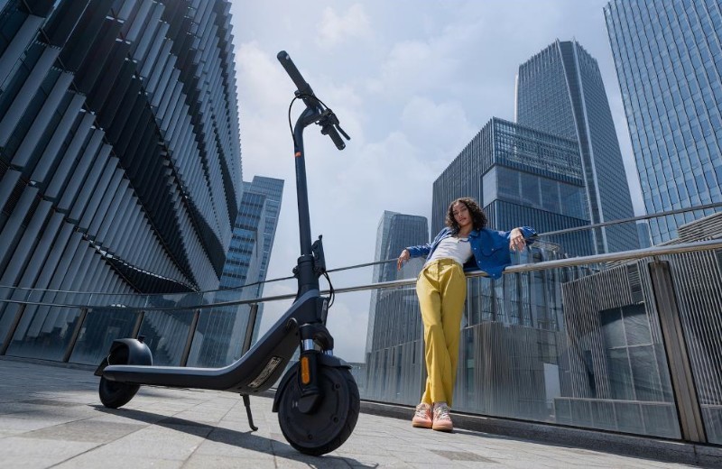 SEGWAY NINEBOT Scooter eKickScooter E2 EII