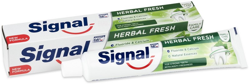 Signal Family Care Herbal Fresh zubní pasta 75ml
